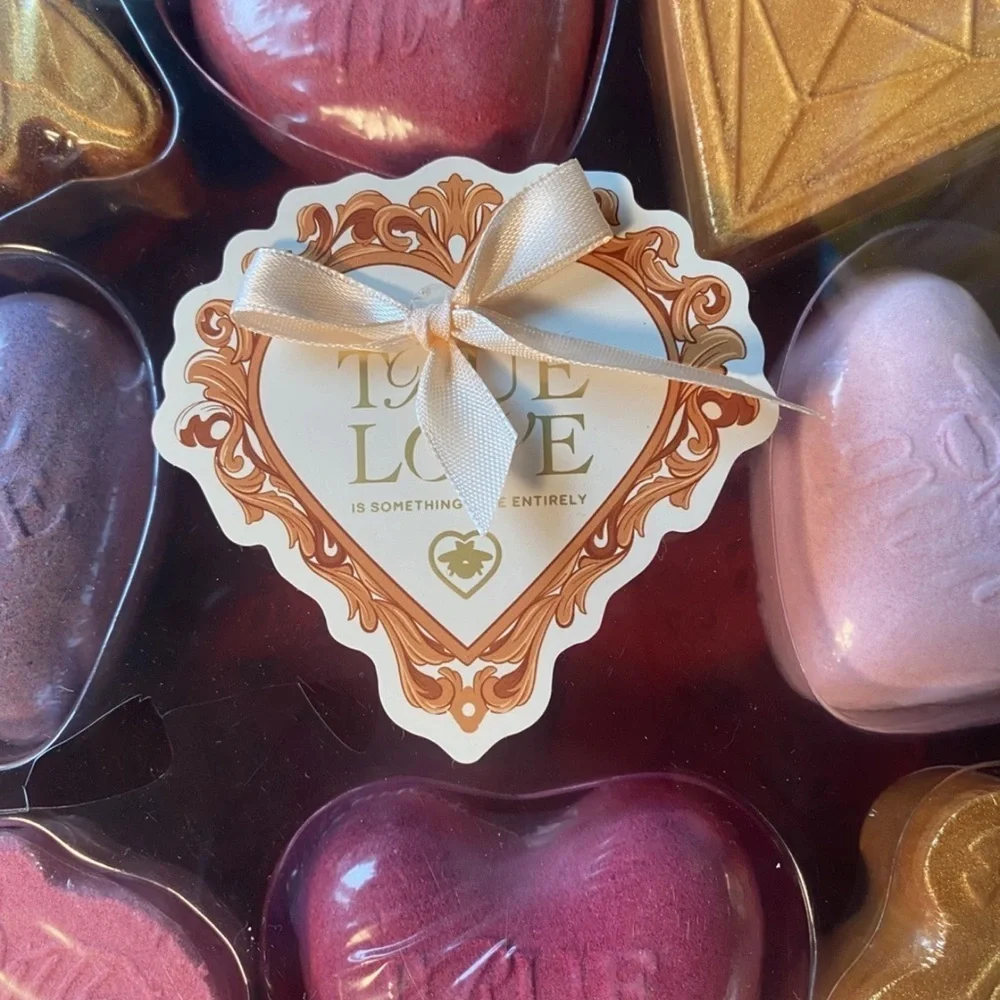 Bridgerton True Love Scented Bath Bombs - Multicolor   Brand New